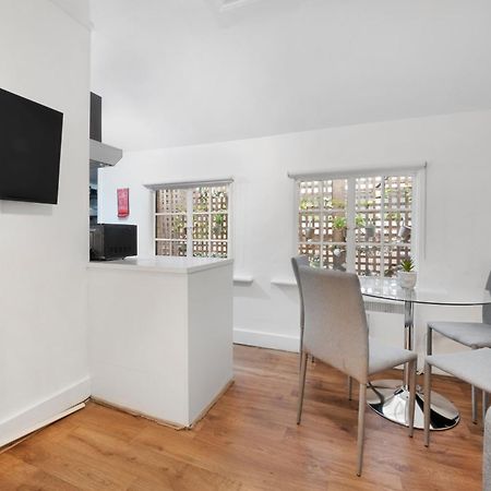 2 Bed Piccadilly Apartment 1 ลอนดอน ภายนอก รูปภาพ