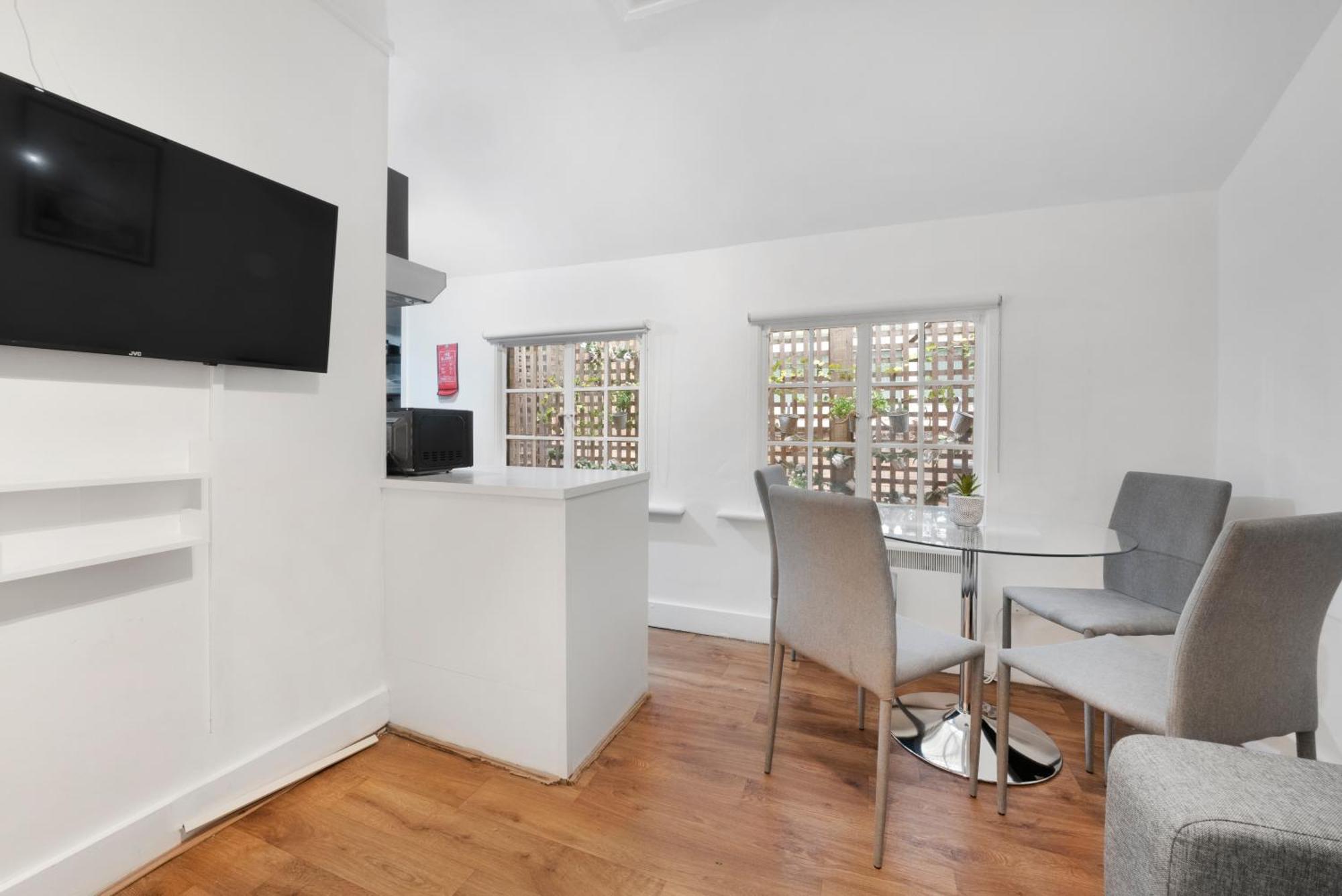 2 Bed Piccadilly Apartment 1 ลอนดอน ภายนอก รูปภาพ